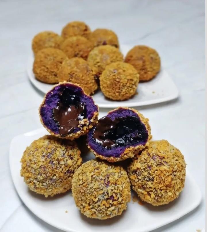 Bola Ubi Ungu Lumer Rasa Coklat