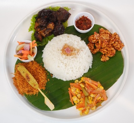 Nasi Campur Iga Bakar