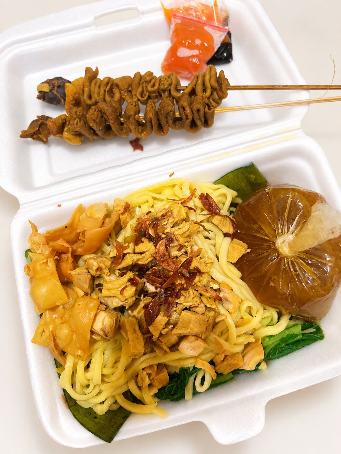Mie Ayam + Topping Usus