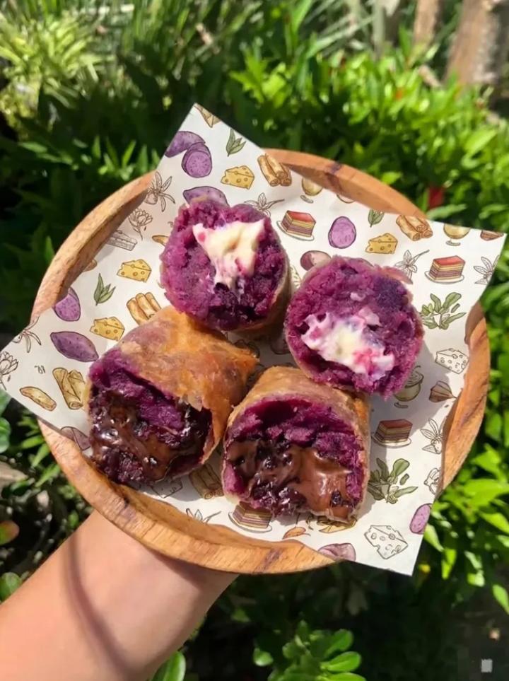 Lumpia Ubi Ungu Coklat